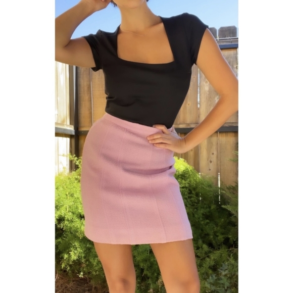 Vintage Chanel Suit - Picture 2 of 15